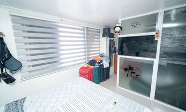 SE VENDE HERMOSA CASA EN CALLE MIGUEL GUERRERO.