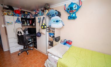SE VENDE HERMOSA CASA EN CALLE MIGUEL GUERRERO.
