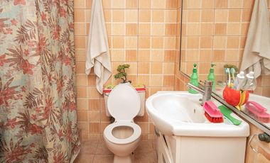 SE VENDE HERMOSA CASA EN CALLE MIGUEL GUERRERO.