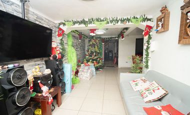 SE VENDE HERMOSA CASA EN CALLE MIGUEL GUERRERO.