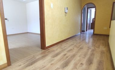 Venta de casa Independiente en San Antonio de Pichincha, Mitad del Mundo