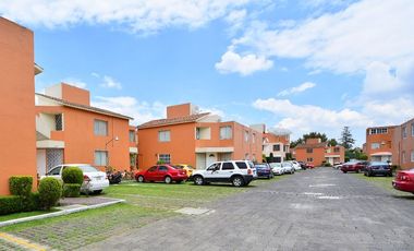Casa en Renta Estilo Mexicano Moderno en Cóporo, Atizapán de Zaragoza.