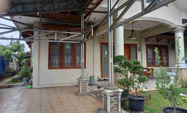 Rumah Mewah 2 lantai Graha Asri +Gazebo