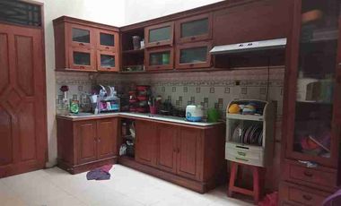 Rumah Mewah 2 lantai Graha Asri +Gazebo