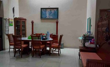 Rumah Mewah 2 lantai Graha Asri +Gazebo
