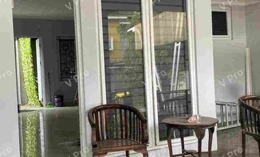 dijual rumah mewah dua lantai siap huni di royal spring hertasning gowa