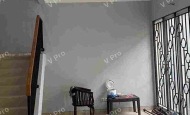 dijual rumah mewah dua lantai siap huni di royal spring hertasning gowa