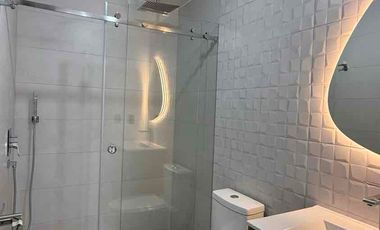 SUITE DE VENTA POR ESTRENAR CERCA DE LA CAROLINA QUITO ECUADOR