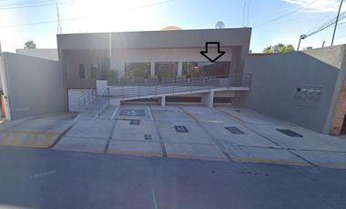 OFICINA HABILITADA SOBRE AVENIDA PRINCIPAL DE 60 M2