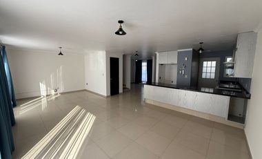 Casa en RENTA, La Floresta, Bosques del Lago, Cuautitlan Izcalli