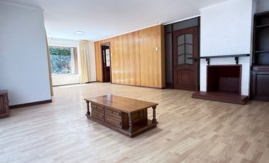 ARRIENDA GRAN CASA 4 DORMITORIOS 3 BAÑOS PISCINA SECTOR TORREMOLINOS