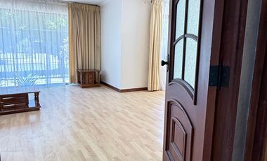 ARRIENDA GRAN CASA 4 DORMITORIOS 3 BAÑOS PISCINA SECTOR TORREMOLINOS