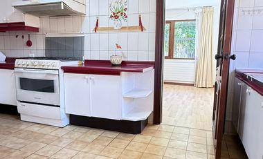 ARRIENDA GRAN CASA 4 DORMITORIOS 3 BAÑOS PISCINA SECTOR TORREMOLINOS