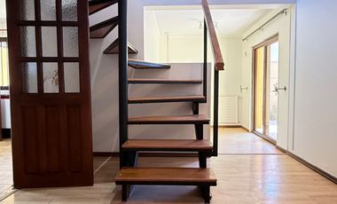 ARRIENDA GRAN CASA 4 DORMITORIOS 3 BAÑOS PISCINA SECTOR TORREMOLINOS