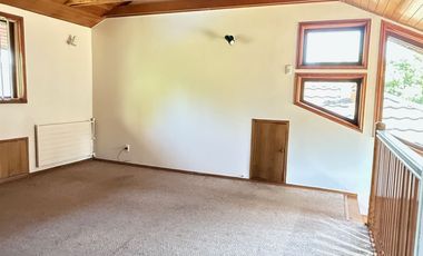 ARRIENDA GRAN CASA 4 DORMITORIOS 3 BAÑOS PISCINA SECTOR TORREMOLINOS