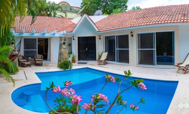 Villa Perla for Sale | 4-Bedroom Single-Story Villa in Playacar Phase 2, Playa del Carmen