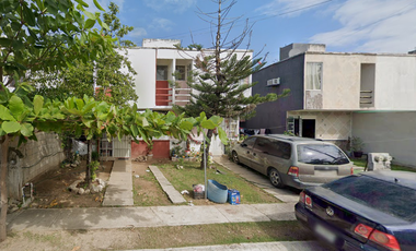 CASA EN VENTA EN VILLAS RIVIERA SOLIDARIDAD QUINTANA ROO, RIO AMAZONAS RG