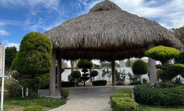 Habitacion en renta para mujer AMUEBLADA