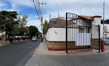 Habitacion en renta para mujer AMUEBLADA