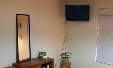 Habitacion en renta para mujer AMUEBLADA