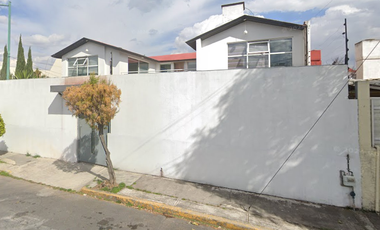 CASA EN REAMTE EN ELENA CARDENAS TOLUCA EDO MEX