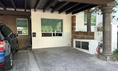 RENTA de DEPARTAMENTO amueblado en Vista Real