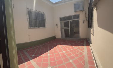 Casa en alquiler en Los Ceibos - 4 habitaciones