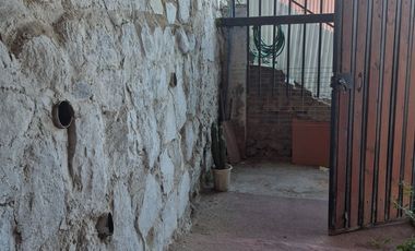 Se arrienda hermosa casa en calle Marambio - Cordillera