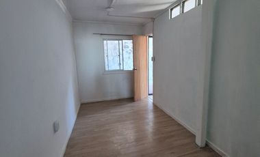 Se arrienda hermosa casa en calle Marambio - Cordillera