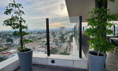 Departamento en renta en Arcos Vallarta de 2 recamaras