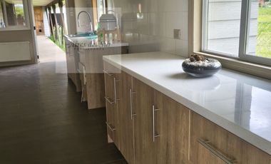 SE VENDE PARCELA CON CASA EN CONDOMINIO, LOTEO LOS NOTROS, CAMINO A PTO. OCTAY (ID39560)