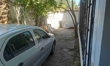 Oficina primer piso avenida Salvador Providencia.