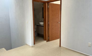 SE RENTA CASA EN VITANA RESIDENCIAL $19,000.00 ZONA CUCSH