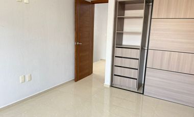 SE RENTA CASA EN VITANA RESIDENCIAL $19,000.00 ZONA CUCSH