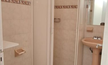 CASA EN VENTA FRENTE A MUNDO E