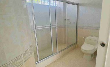 SE VENDE CASA COMERCIAL EN ALTICO