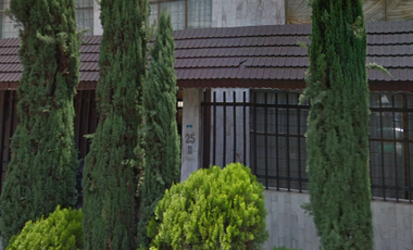 CASA EN REMATE EN LIORNA NUEVA ORIENTAL COAPA CDMX