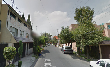 CASA EN REMATE EN LIORNA NUEVA ORIENTAL COAPA CDMX