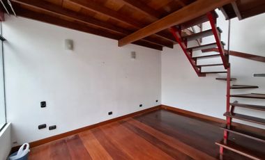 En Venta Departamento Flat 1° piso - San Isidro
