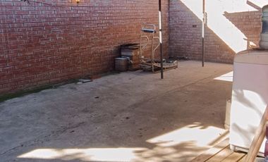 CASA EN VILLA EL HORIZONTE, 2 DORMITORIOS, 1 BAÑO, PATIO AMPLIO