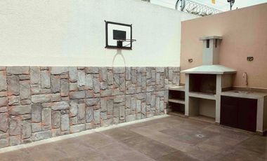 CASA EN ARRIENDO 3 DOMITORIOS , EN CONJUNTO - SECTOR LA PRIMAVERA CUMBAYA