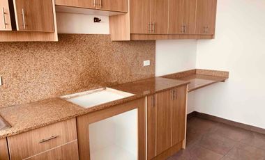 CASA EN ARRIENDO 3 DOMITORIOS , EN CONJUNTO - SECTOR LA PRIMAVERA CUMBAYA