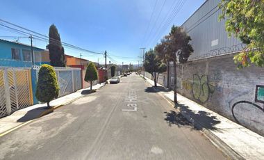 CASA DE 2 NIVELES, COL. MIGUEL HIDALGO, TLAHUAC