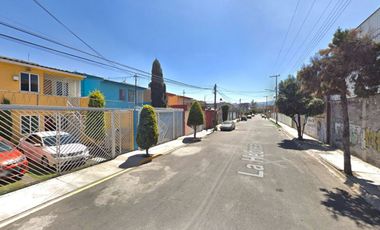 CASA DE 2 NIVELES, COL. MIGUEL HIDALGO, TLAHUAC