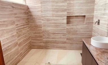 Casa de Venta por Estrenar - Sector Tumbaco - 3 Habitaciones