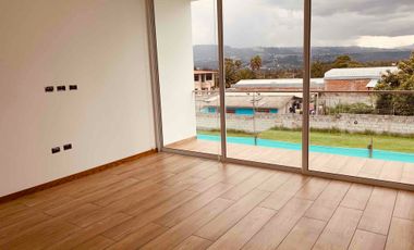 Casa de Venta por Estrenar - Sector Tumbaco - 3 Habitaciones