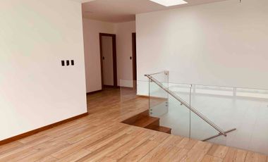 Casa de Venta por Estrenar - Sector Tumbaco - 3 Habitaciones