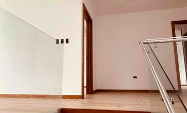 Casa de Venta por Estrenar - Sector Tumbaco - 3 Habitaciones