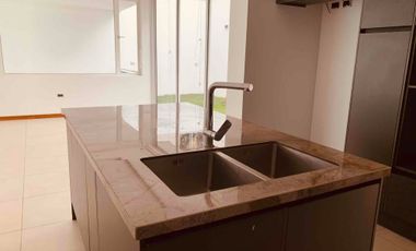 Casa de Venta por Estrenar - Sector Tumbaco - 3 Habitaciones