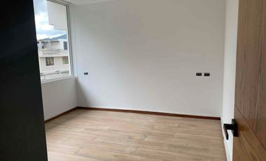 Casa de Venta por Estrenar - Sector Tumbaco - 3 Habitaciones